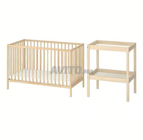 Lit bébé et table à langer IKEA presque Neuf - 2