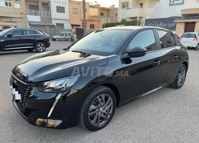 Peugeot 208 diesel automatique 2022