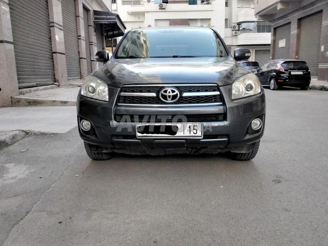 RAV 4 1ÈRE MAIN 2012 TRÈS BON ÉTAT TOIT OUVRANT