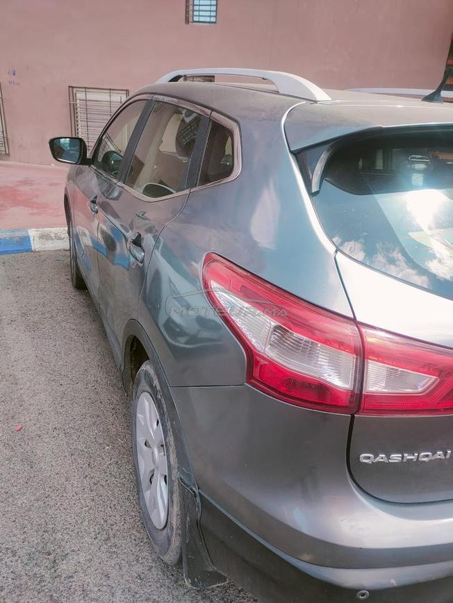 je mets en vente une voiture nissan quchqai