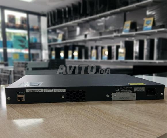 Switch Cisco Catalyst 2960 Series PoE-48 (48 Ports) (Reconditionné) - 2
