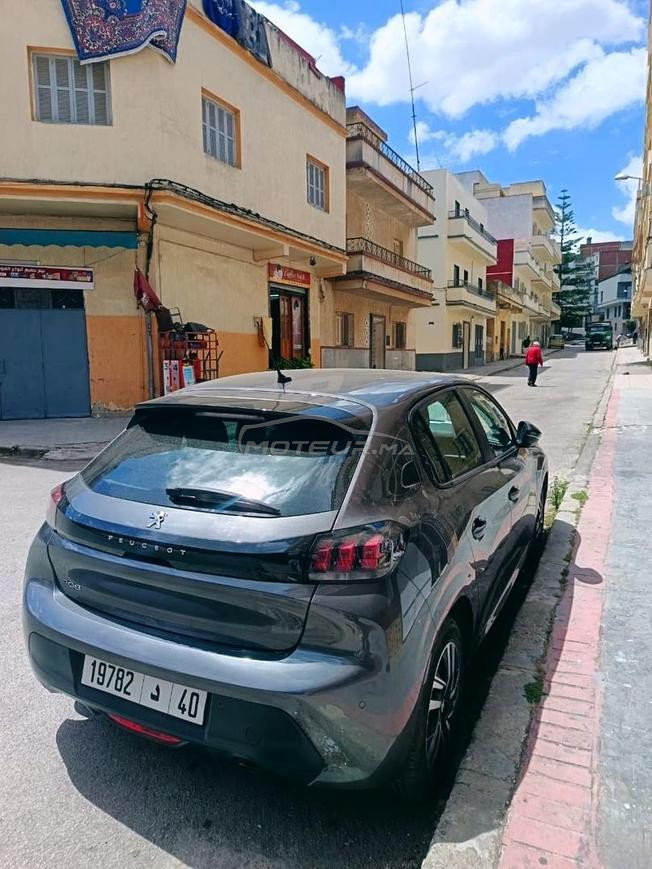Peugeot 208 2023 1ère main 30000km