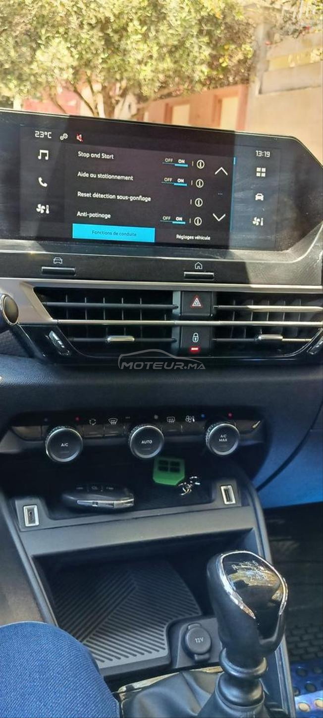 Une très belle voiture d'occasion 
