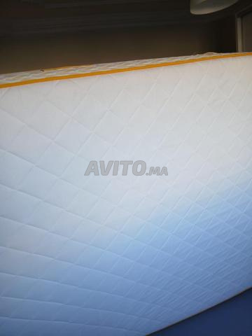 Matelas marque Simmons - 2