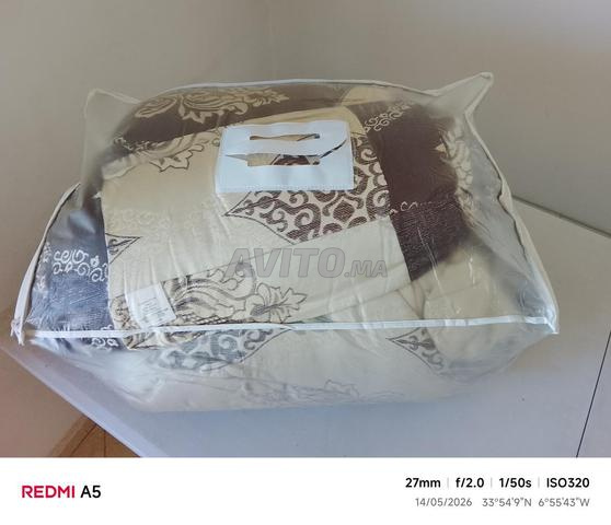 Vends couvre lit - 2