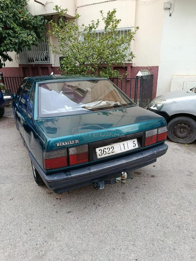 Renault R21