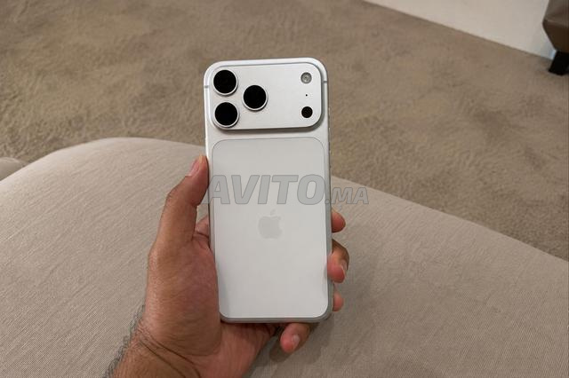 iPhone 17 Pro Max 256GB Argent e-SIM 🇺🇸 - 2