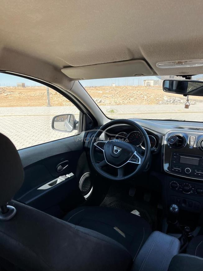 dacia logane essance 2021 en excellent état 