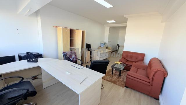 Bureau avec parquet