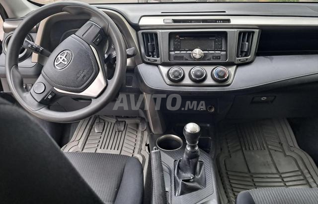 Toyota RAV-4 Diesel Manuelle 2016 à Fès - 2