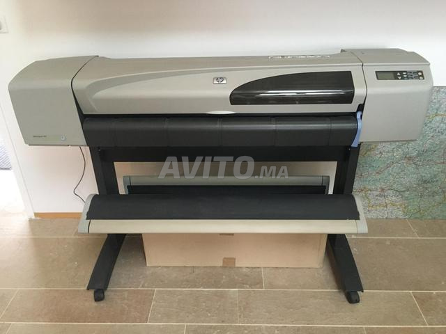 راسم HP DesignJet 500 كبير الحجم بحالة جيدة جداً