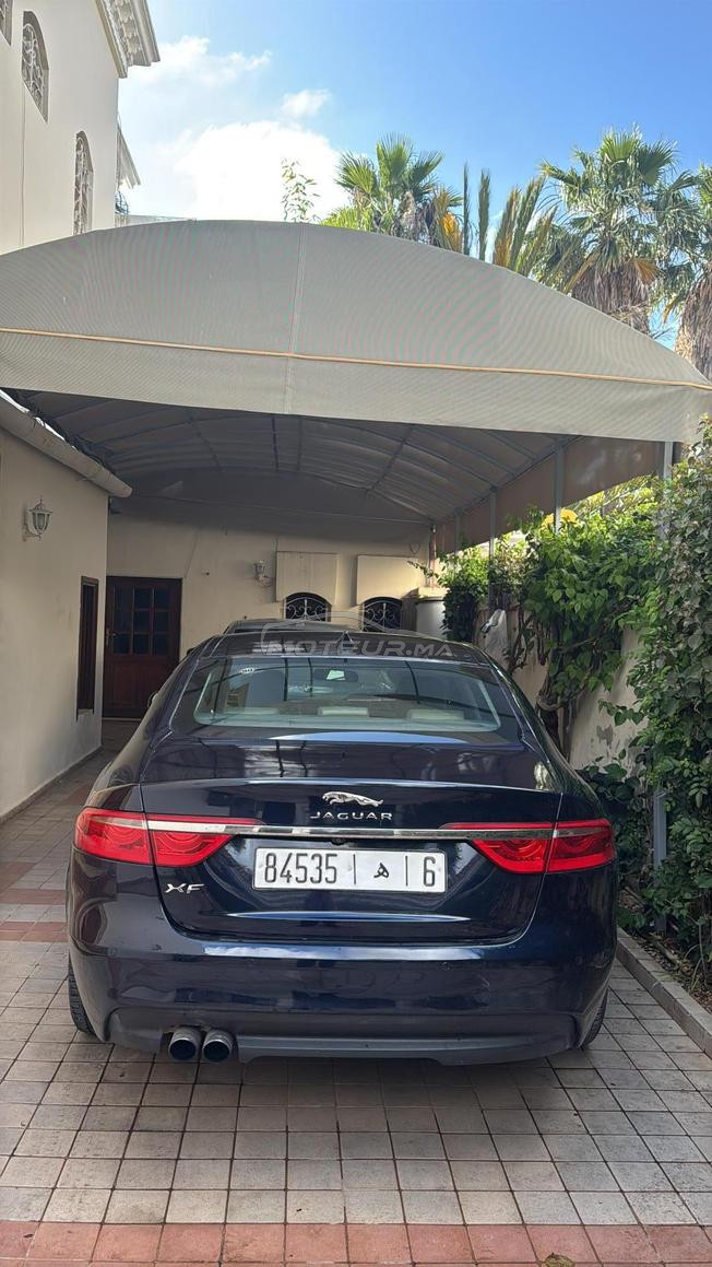 JAGUAR XF 