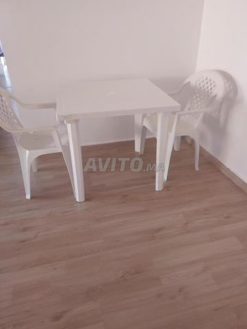 Table en plastique avec 2 chaises, Bonne qualité - 2