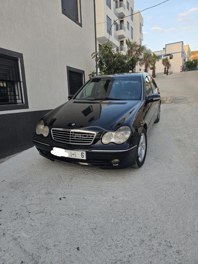 Mercedes-Benz 220 Diesel Manuelle 2001 à Tanger
