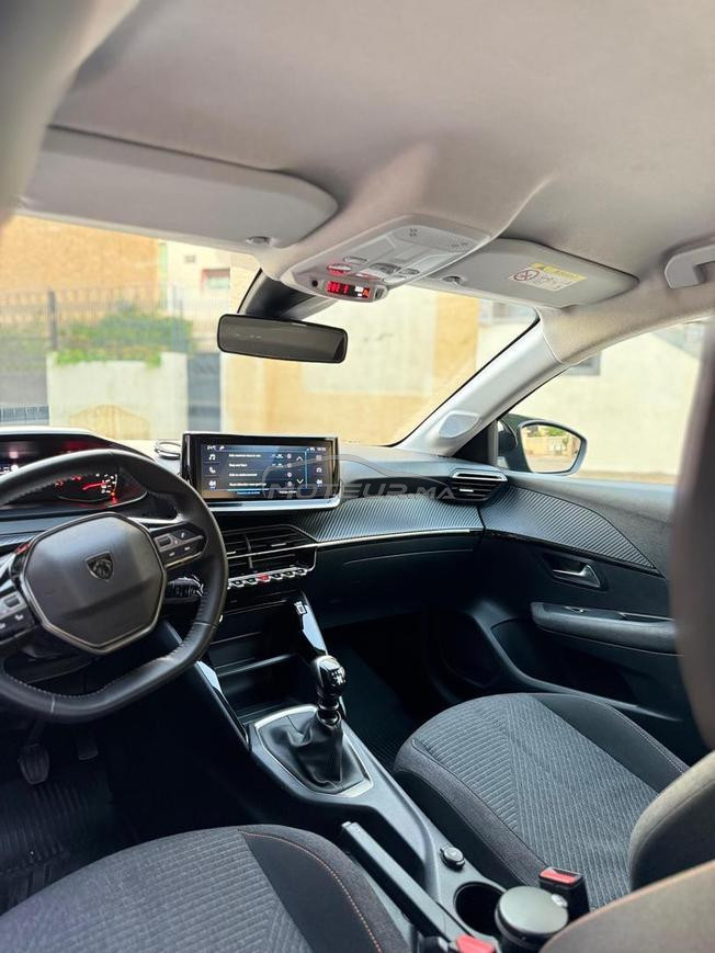 Peugeot 208 2025 version style 