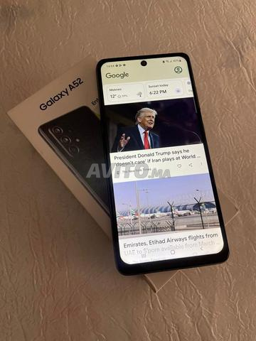SAMSUNG GALAXY A52