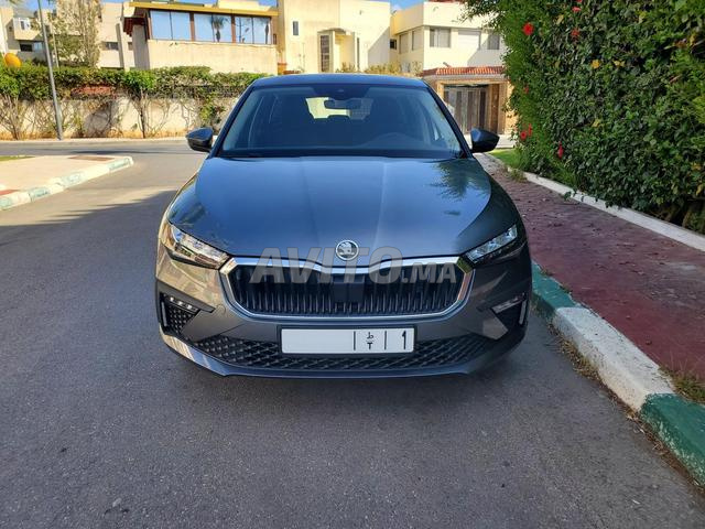 Skoda Scala Essence automatique 2025 à Rabat - 2
