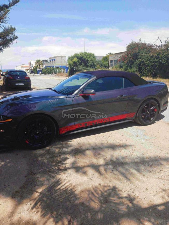 Vends Ford Mustang . 