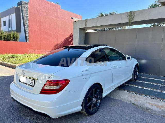 Mercedes C220 coupé PACK AMG - 2