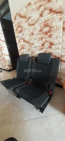 Volkswagen Touran Modèle 2010 (deux sièges arrière)