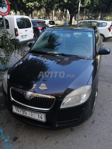 À vendre Skoda Fabia bon état prix peu négociable