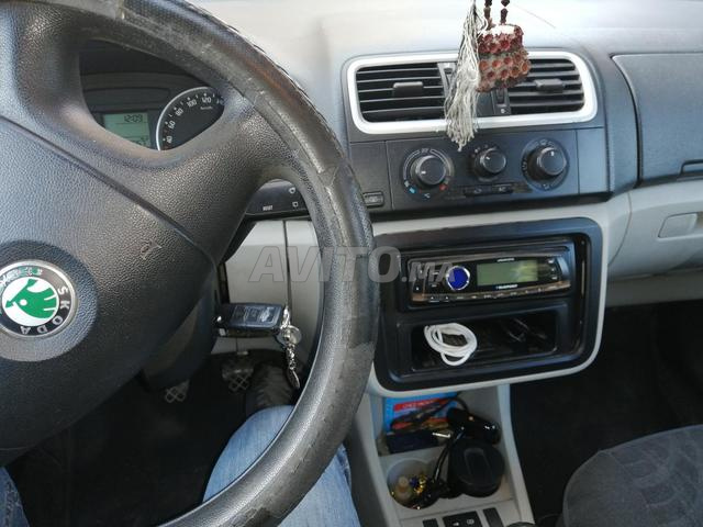 À vendre Skoda Fabia bon état prix peu négociable - 2