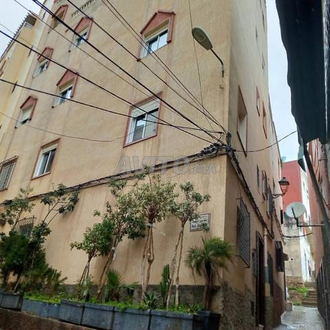 شقة للبيع في عمارة بدون سكان – هدوء تام وقرب البحر - 2