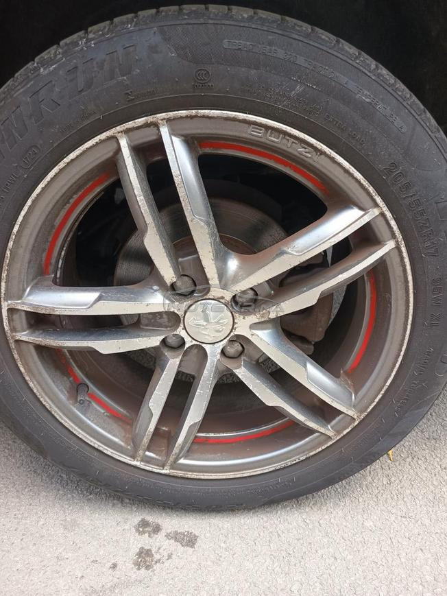 vend 5008 HDi 