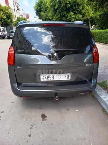vend 5008 HDi 