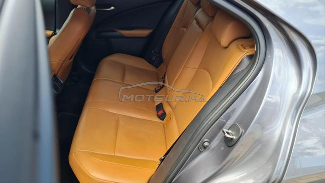 Lexus UX hybride ttes options