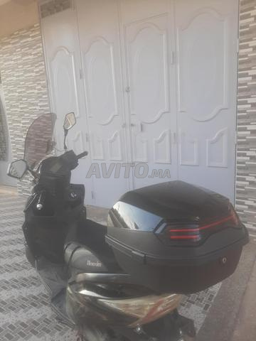 Scooter moto automatique - 2