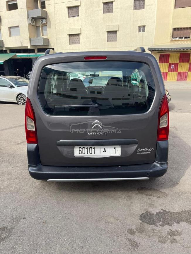 voiture très bon état 