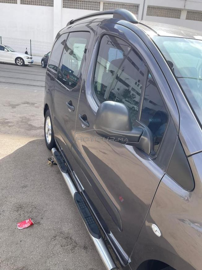 voiture très bon état 