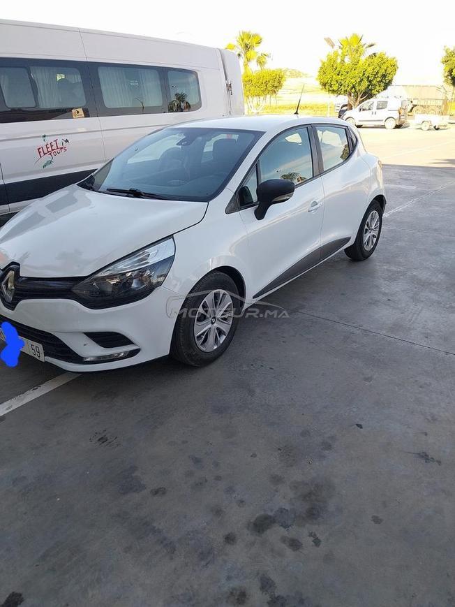 Renault Clio très bon état première main 