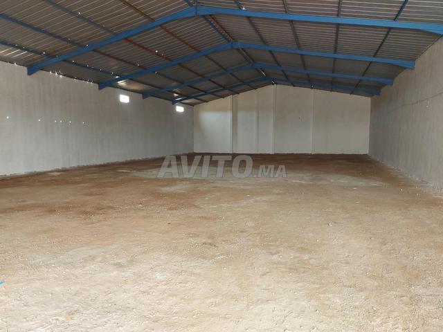 🏭 HANGAR PROFESSIONNEL À LOUER