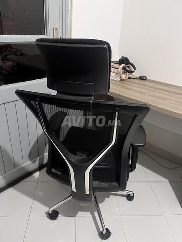 Bureau avec chaise - 2