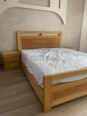 Lit sans matelas 2 chevets