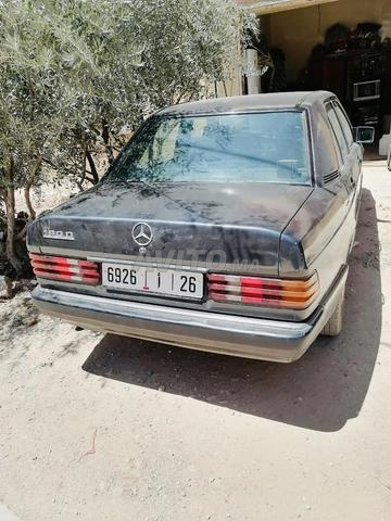 Mercedes 190 modèle 1989 douane 1990