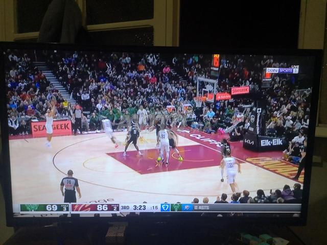 Télévision 32 pouces avec TV box - 2