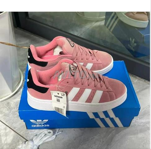 Chaussures Adidas caᴹPᵁs