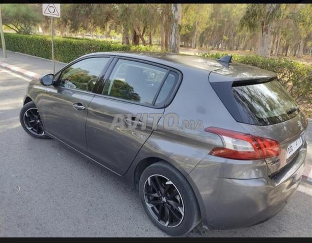 Peugeot 308 Diesel Manuelle 2017 à Kénitra