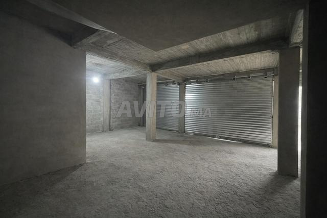 Magasins à louer - 2