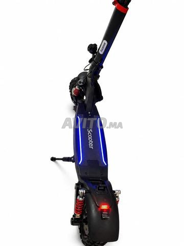 Scooter électrique à vendre, encore neuf - 2