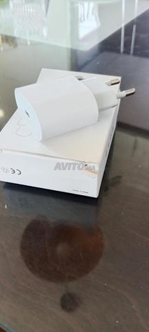 Chargeur USB-C 20W importé de France tout neuf