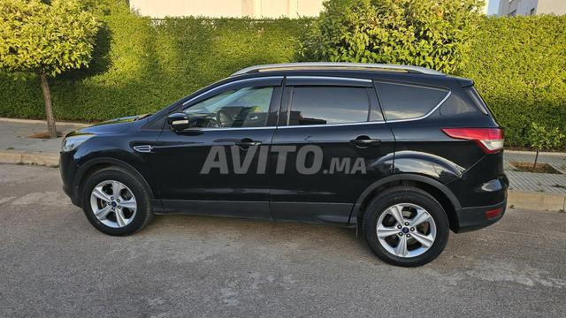 Ford Kuga propre à vendre - 2