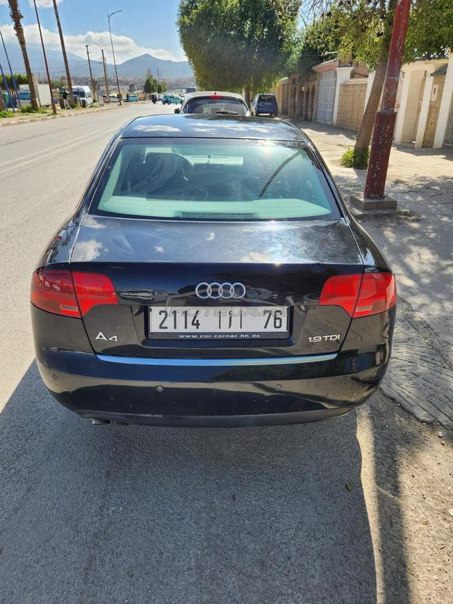 audi a4 في حالة جيدة