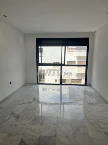 Appartement à louer 50 m² à Casablanca - 2