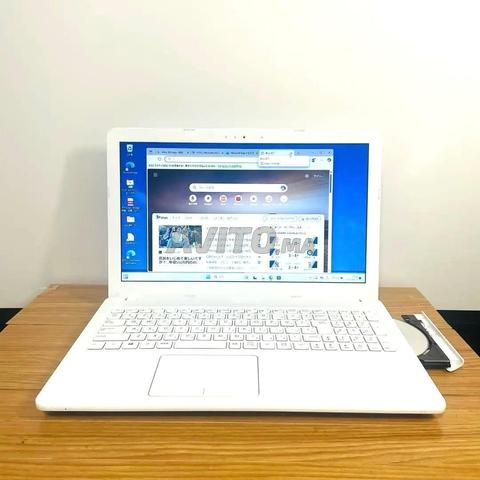 Asus Ram 8 disque SSD batterie 4h écran 15