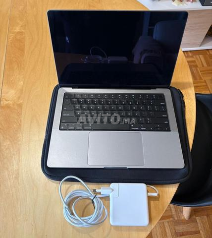 MacBook Pro 14’ (2021) avec puce Apple M1 Pro 16Go - 2