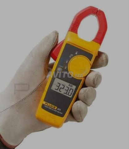 Pince multimètre TRMS Fluke 323 - 2